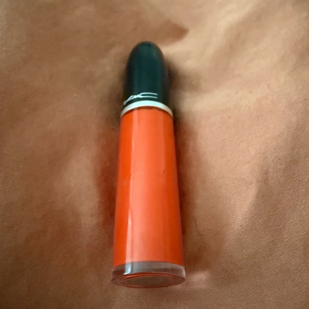 MAC Cosmetics mac retro